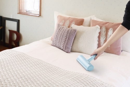 ホコリ・抜け毛・髪の毛をしっかりキャッチするぱくぱくローラーふとん掃除